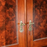 Armoire Antique Vintage Occ 1294 Coffres pour armes d’occasion MustangSafes