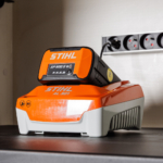 Armoire à batteries Loxxer loxk2000 VDMA avec bandes de chargement à chaque niveau. Subvention MIA pour le boîtier de piles au lithium