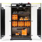 Armoire à batteries Loxxer loxk2000 VDMA avec affichage des batteries Stihl. Subvention MIA pour le boîtier de piles au lithium